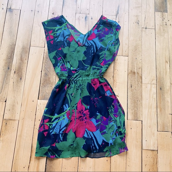 Express Dresses & Skirts - Express Floral Tropical Dress